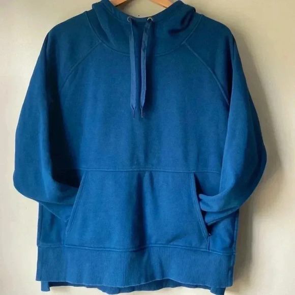 Athleta Cozy Karma Side Slit Fleece Lined Blue Hoodie Sweatshirt size M - Picture 1 of 7
